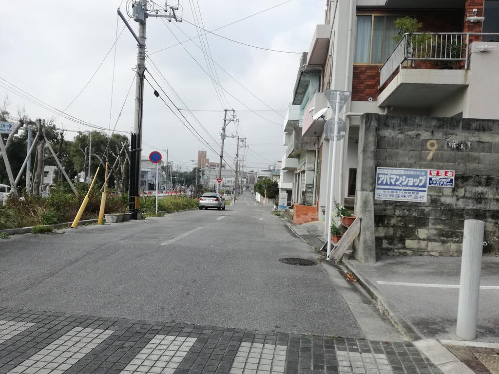 Koza Share House Hotel Okinawa Esterno foto